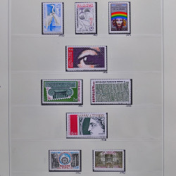 Collection timbres de France 1970-1975 neufs** et oblitérés complet en album Safe.