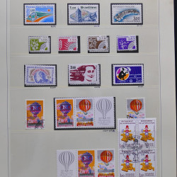Collection timbres de France 1980-1985 neufs** et oblitérés complet en album Safe.