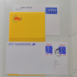 Collection d'entiers postaux, aérogrammes de France en 2 albums.