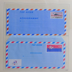 Collection d'entiers postaux, aérogrammes de France en 2 albums.