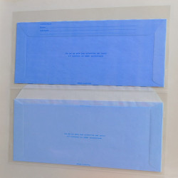 Collection d'entiers postaux, aérogrammes de France en 2 albums.