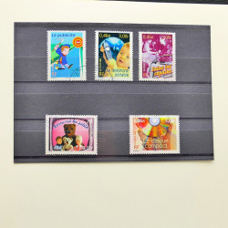 Collection timbres de France 2001-2002 neufs** et oblitérés complet en album Safe.