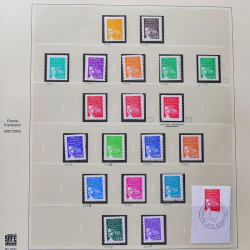 Collection timbres de France 2001-2002 neufs** et oblitérés complet en album Safe.