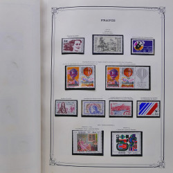 Collection timbres de France 1981-1993 neufs** complet en album Yvert.