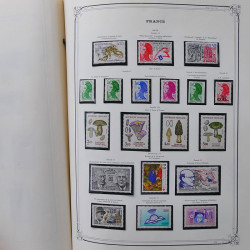 Collection timbres de France 1981-1993 neufs** complet en album Yvert.