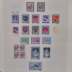 Collection timbres de France 1961-1969 oblitérés complet en album Safe.