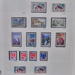 Collection timbres de France 1961-1969 oblitérés complet en album Safe.
