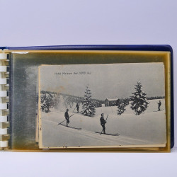 Collection de cartes postales thématiques Ski en un album.