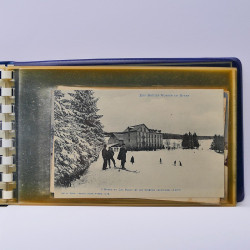 Collection de cartes postales thématiques Ski en un album.