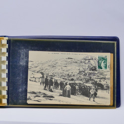 Collection de cartes postales thématiques Ski en un album.