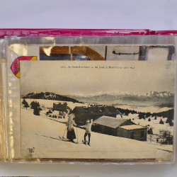 Collection de cartes postales thématiques Costumes Alsaciens en un album.