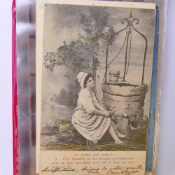 Collection de cartes postales thématiques Costumes Alsaciens en un album.