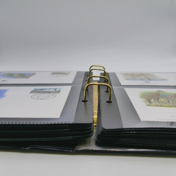 Collection timbres thématiques Animaux WWF en 2 albums.