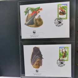 Collection timbres thématiques Animaux WWF en 2 albums.