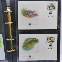 Collection timbres thématiques Animaux WWF en 2 albums.