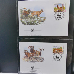 Collection timbres thématiques Animaux WWF en 2 albums.