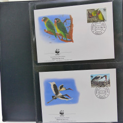 Collection timbres thématiques Animaux WWF en 2 albums.