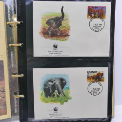Collection timbres thématiques Animaux WWF en 2 albums.