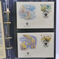 Collection timbres thématiques Animaux WWF en 2 albums.