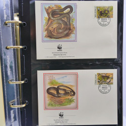 Collection timbres thématiques Animaux WWF en 2 albums.