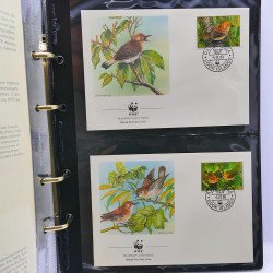 Collection timbres thématiques Animaux WWF en 2 albums.