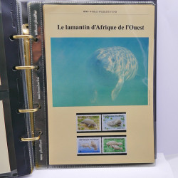 Collection timbres thématiques Animaux WWF en 2 albums.