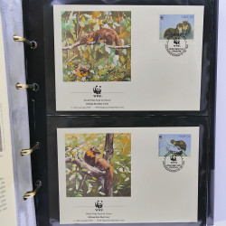 Collection timbres thématiques Animaux WWF en 2 albums.
