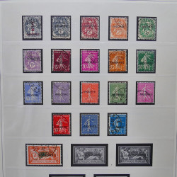 Collection timbres d'Andorre Français 1931-2015 oblitérés en 2 albums Safe.