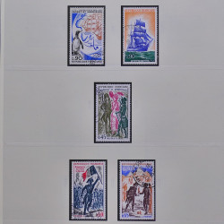 Collection timbres de France 1965-1974 oblitérés en album Safe.