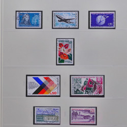 Collection timbres de France 1965-1974 oblitérés en album Safe.