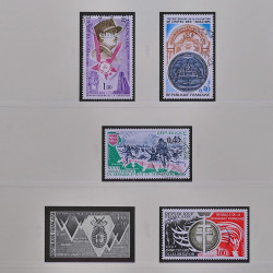 Collection timbres de France 1965-1974 oblitérés en album Safe.