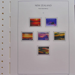 Vrac philatélique de timbres du monde neufs et oblitérés en un carton.