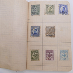 Vrac philatélique de timbres du monde neufs et oblitérés en un carton.