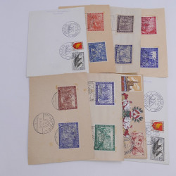 Vrac philatélique de timbres du monde neufs et oblitérés en un carton.