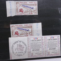 Vrac philatélique de timbres du monde neufs et oblitérés en un carton.