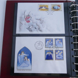 Collection commémoratifs thématique Noel en un album.