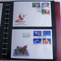 Collection commémoratifs thématique Noel en un album.