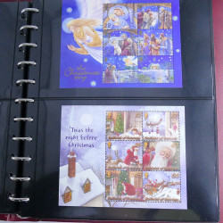 Collection commémoratifs thématique Noel en un album.