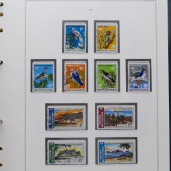 Collection timbres de Comores - Cote des Somalis oblitérés en album Moc.