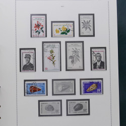 Collection timbres de Comores - Cote des Somalis oblitérés en album Moc.