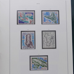 Collection timbres de Comores - Cote des Somalis oblitérés en album Moc.