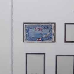 Collection timbres de Comores - Cote des Somalis oblitérés en album Moc.