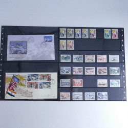 Vrac philatélique de timbres du monde neufs et oblitérés en un carton.