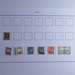 Vrac philatélique de timbres du monde neufs et oblitérés en un carton.