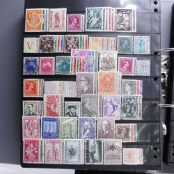 Lot massif de timbres d'Europe neufs et oblitérés en 4 albums.