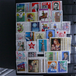 Lot massif de timbres d'Europe neufs et oblitérés en 4 albums.