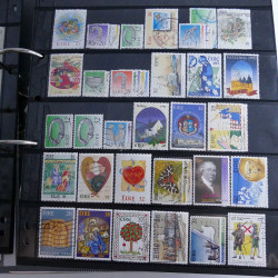 Lot massif de timbres d'Europe neufs et oblitérés en 4 albums.