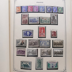 Collection timbres de France 1853-1977 neufs et oblitérés en album Yvert.
