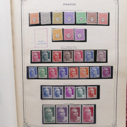 Collection timbres de France 1853-1977 neufs et oblitérés en album Yvert.