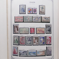 Collection timbres de France 1853-1977 neufs et oblitérés en album Yvert.